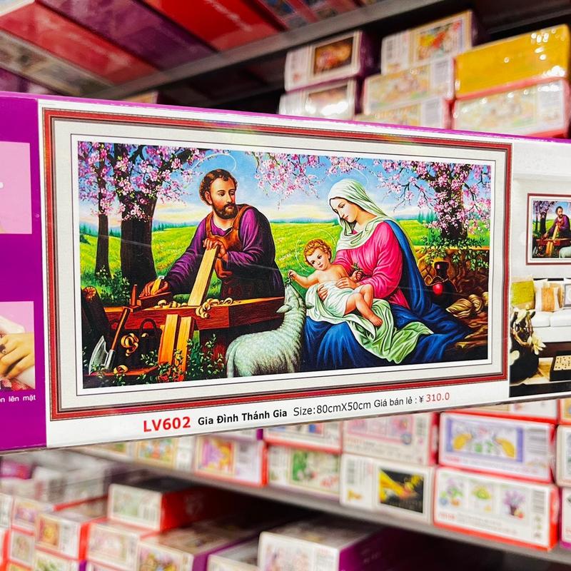 Tranh Đính Đá Gia Đình Thánh Gia Lv602(80x50cm)  Lv601(120x65cm) Chưa Đính