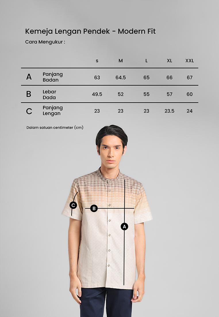MANZONE X Adipati Dolken - Kemeja Koko Lengan Pendek Pria Sadd Modern Fit - Beige MANZONE X Adipati Dolken - Kemeja Koko Lengan Pendek Pria Sadd Modern Fit - Beige
