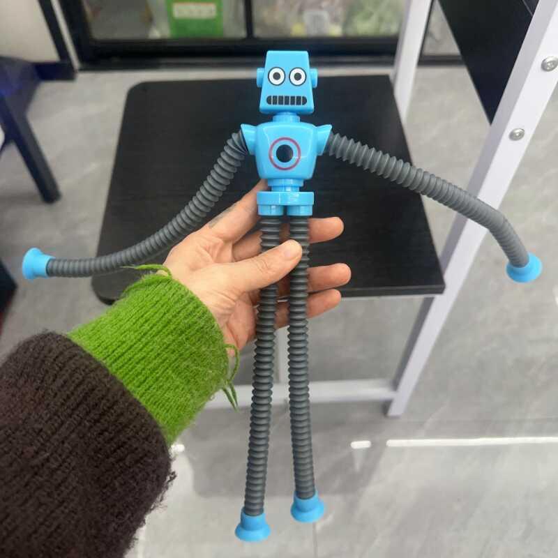 Product Introduction of 2pcs lot Suction Cup Telescc Robot Shape Stretch Tube Giraffe Educational Decompression Anti stress Squeeze Toy 8