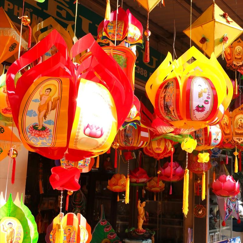 Lồng Đèn Hoa Sen Nhựa Trang Trí Phật Đản Lễ hội nhiều mẫu 0