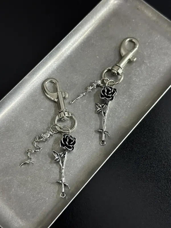 Rose Vine Design Keychain, Elegant Rose Pendant Keychain for Women & Men, Fashion Accessories for Daily Use, Trendy All-match & Exquisite Keychain for Birthday Gift 3