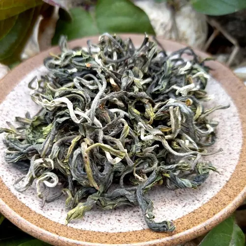 CHÈ SHAN TUYẾT CỔ THỤ HÀ GIANG