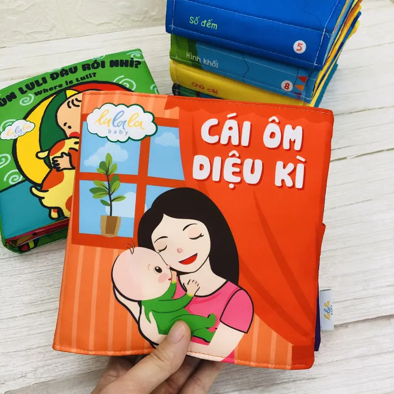 Sách vải đa tương tác cho bé Lalala Baby nhiều chủ đề hấp dẫn, kích thích đa giác quan kích thước lớn 18x18cm 2