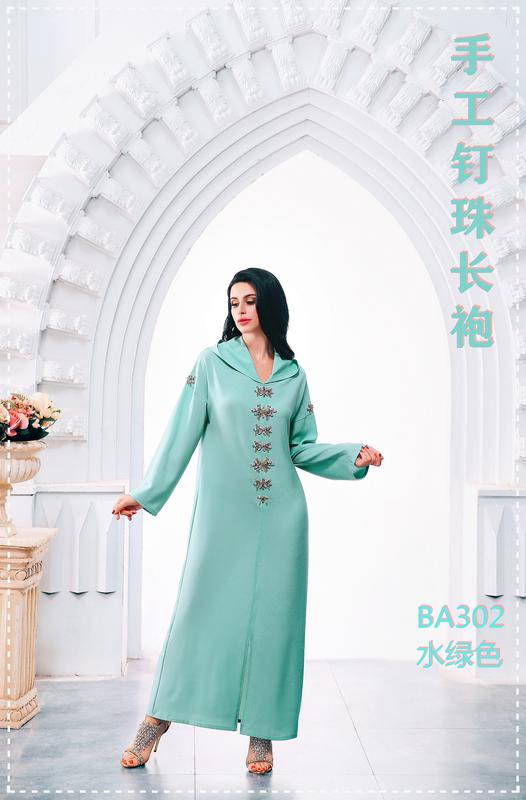 Product Introduction of Ba302 Water Green Hand-Stitched Glass Diamond Decorations Hooded Robe Middle East Southeast Asia Women's Robe 1