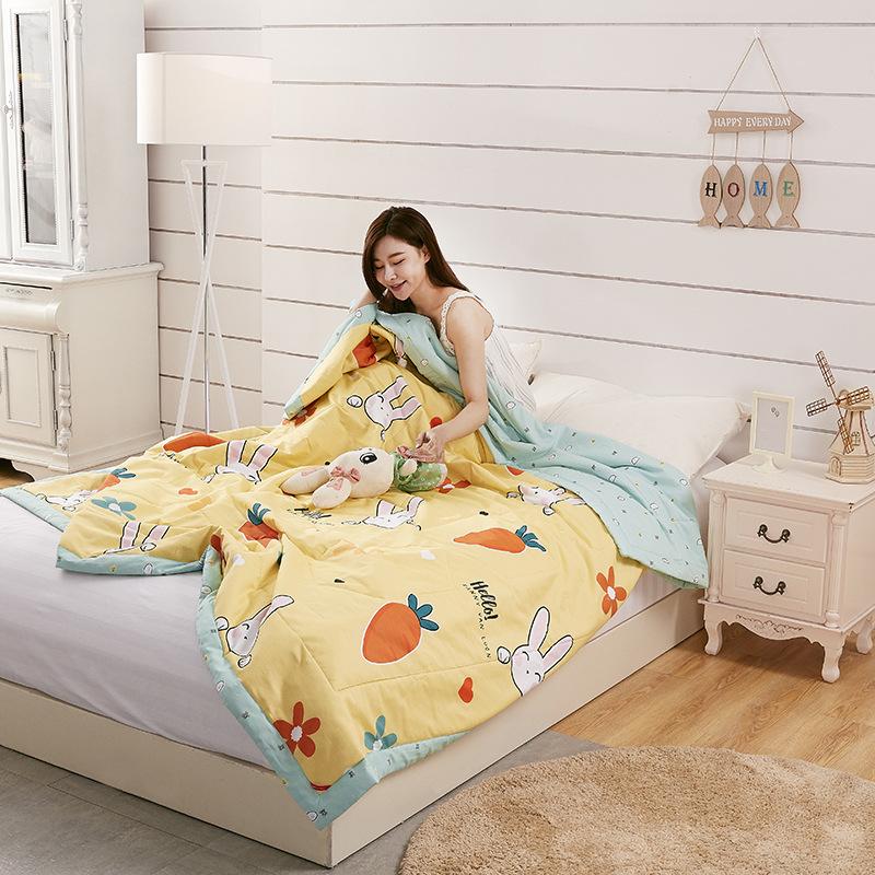 Product Introduction of Factory Direct Supply Summer Blanket Airable Cover Single Double Thin Quilt Gift Quilt Spring and Autumn Duvet Insert Machine Washable Summer Blanket 2