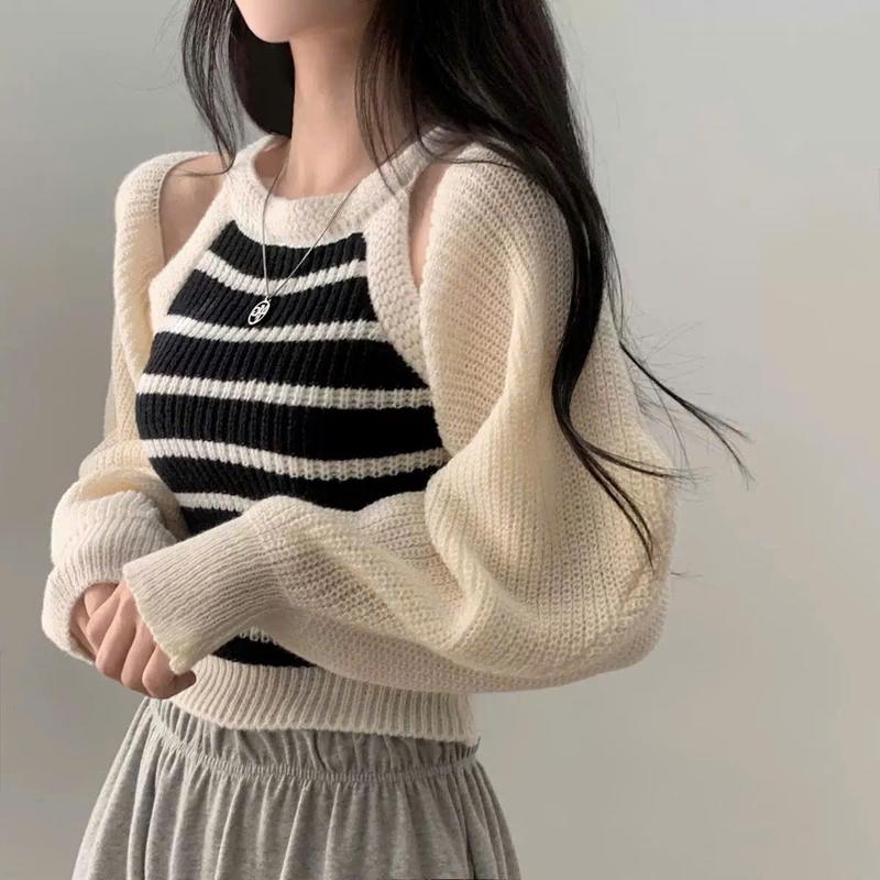 KÈM ÁO 2 DÂY Set Áo len kiểu nữ chất dệt kim kèm áo 2 dây dày dặn croptop dài tay thu đông 2 màu Hàn Quốc Kozoda AL462 Kem Women