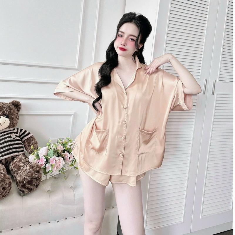  Set Pjzama 2 túi áo cánh dơi lụa latin trơn quần đùi  Freesize 45-75kg  Có túi. 