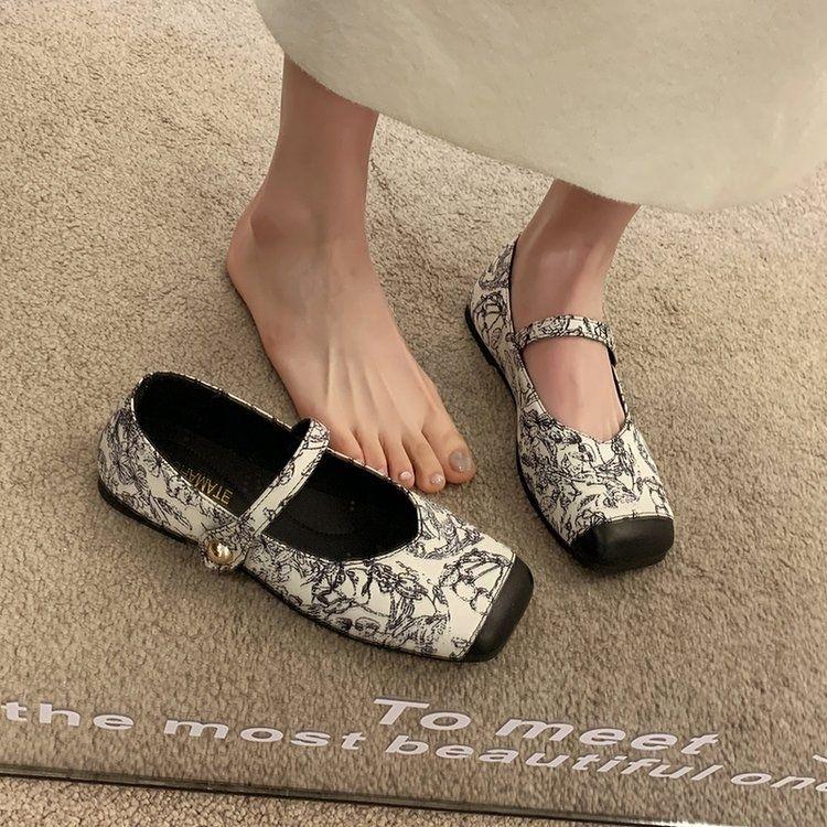 Product Introduction of Retro Chinese Style All-Match Flat Mary Jane Shoes Women's New Spring and Autumn Slip-on Soft Bottom Gommino Casual Fashion 12