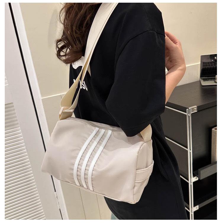 Product Introduction of New Fashion Female Sports Yoga Gym Bags Short Trip Pillow Leisure Wide Shoulder Strap Shoe Bag Fitness Exercise Riding Climbing 11