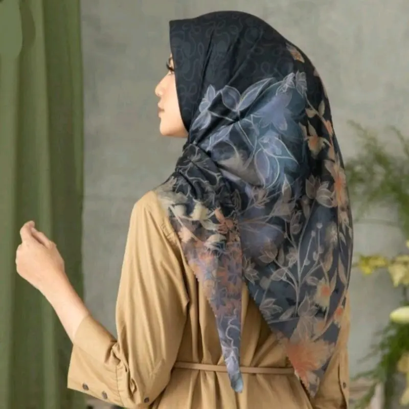 HIJAB VOAL MOTIP BUNGA SERIES Empat Mewah 3
