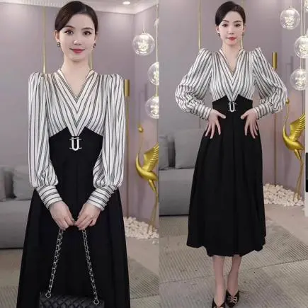 Đầm thân sọc khóa eo dáng xòe cao câp Cổ chữ V Đường Thông thường Nhung Nữ Dress Women