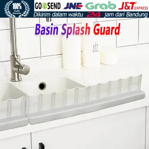 Penahan Air Wastafel Kitchen Sink Air Splash Guard dengan Sucker Tahan Air Papan Layar Baffle Plate Dapur Plastik Gambar Kitchenware