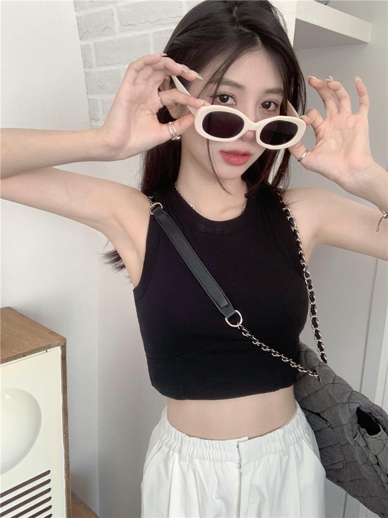 Product Introduction of Áo Ba lỗ Nữ Áo Croptop Cotton Mềm Mịn Kèm Mút Đệm Ngực Dáng Ngắn Siêu Hot Hàng QC Loại 1 Màu Đen, 5 Màu Kem Đệm Lót Women Thun áo croptop cóáotrong 14