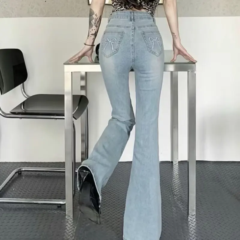 QUẦN JEANS ỐNG LOE TÚI THÊU NƠ HACK DÁNG HOTTREND 2