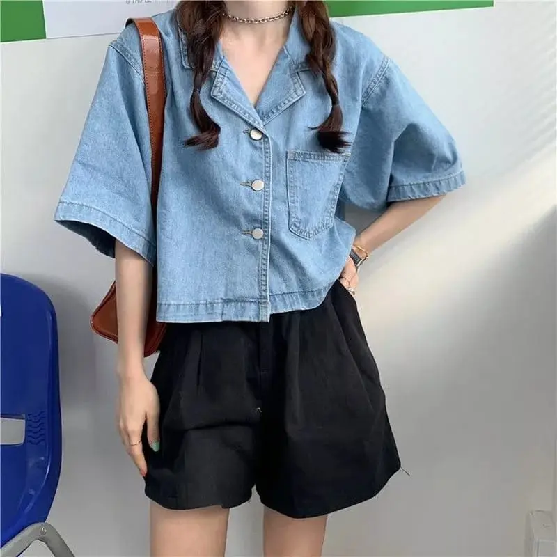 957-KEMEJA & BLOUSE JEANS DENIM ATASAN WANITA LENGAN PENDEK/KEMEJA JEANS CROP Light Keren 1