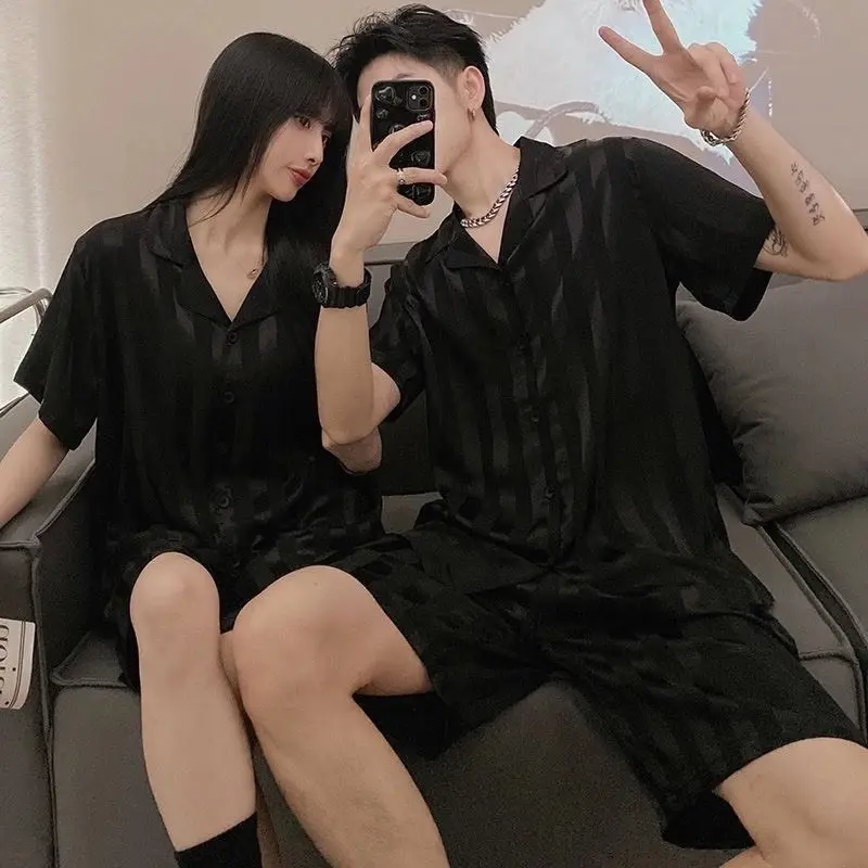 Bộ  Ngủ Đùi Pijama Nam Nữ Đen Sọc Chất Lụa Cao Cấp Nhung 0