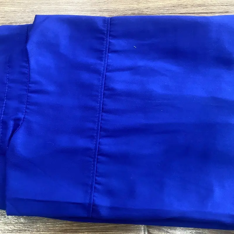 Áo Điều hòa cao cấp giá rẻ(không kèm phụ kiện) Kem Menswear 3