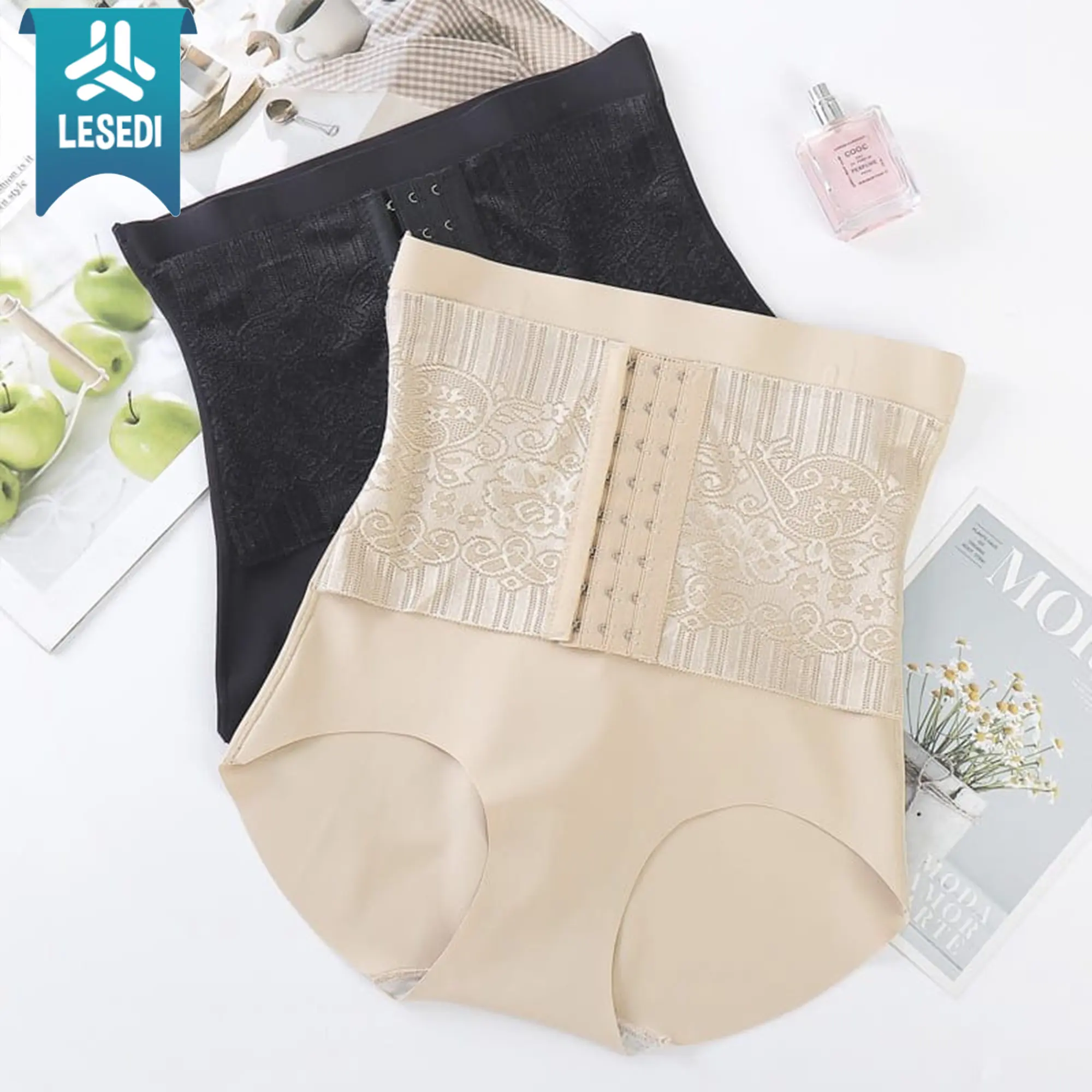 LESEDI KORSET CELANA  BAHAN SEAMLESS 3 PENGAIT PENGECIL KT123