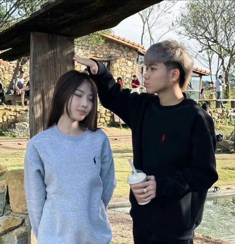 Áo SWeater  Nam Nữ - áo an ThuyênThêu Ngựa Vải NỈ BÔNG mềm mịn Form Rộng Full Tag Mác chuẩn loại 1 - Menswear - Jacket Hoodie Dài Tay nỉ  da