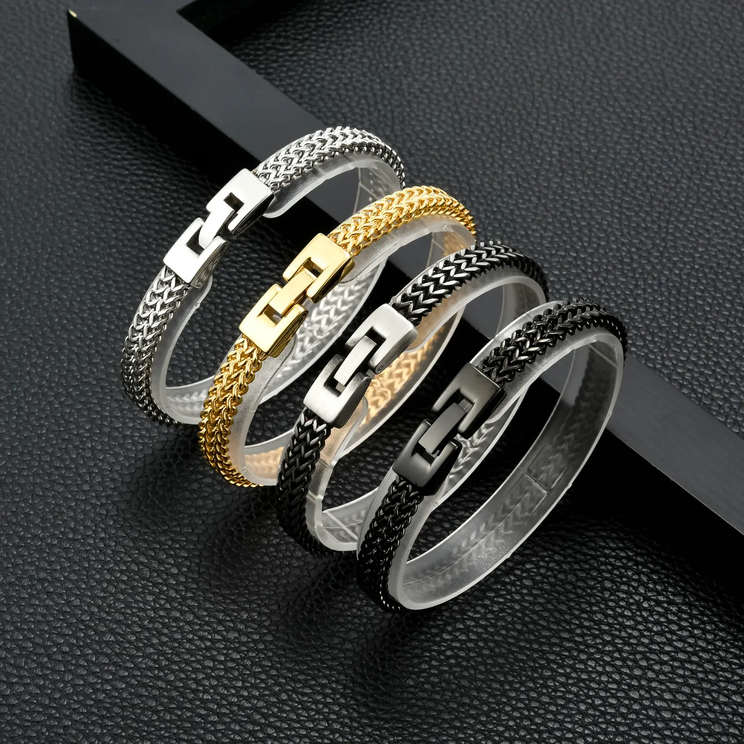 New Arrival Stainless Steel Keel Chain Bracelet Steel Color Men's European and American Style Cross-Border Hot Selling Titanium Steel Men's Ornament