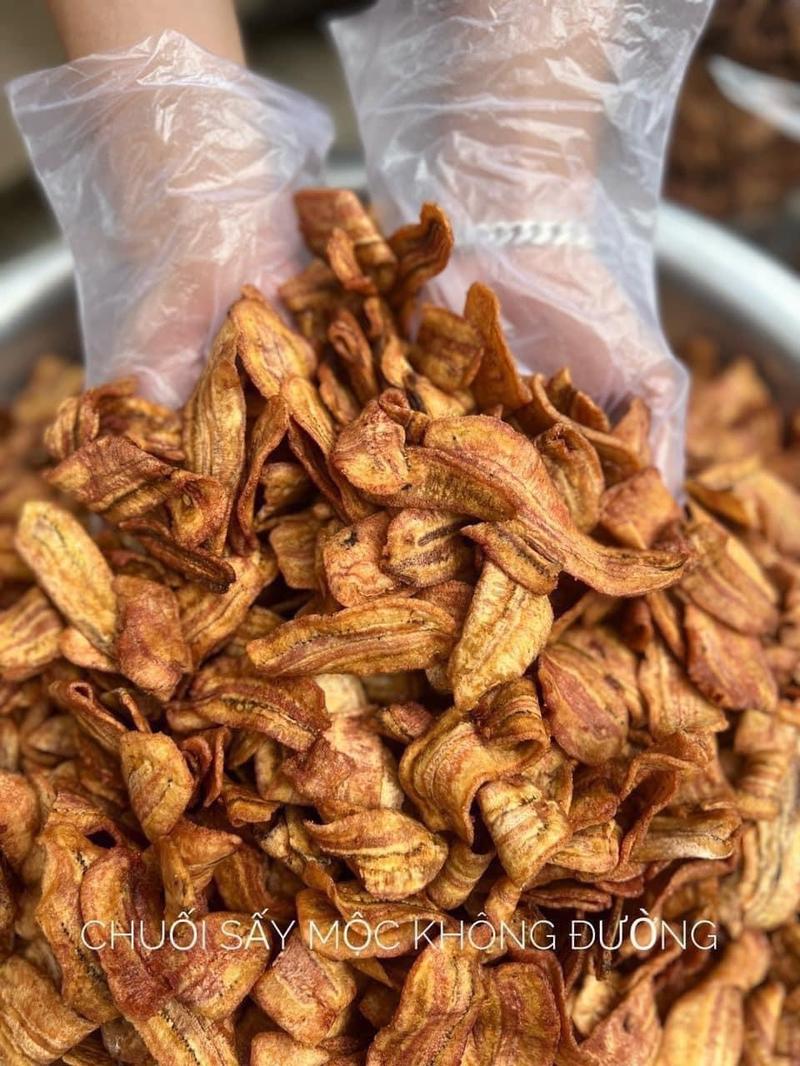 Product Introduction of Snack Chuối sấy tự nhiên không đường sấy mộc - đồ ăn vặt healthy - Food snack trai cay Chua 1