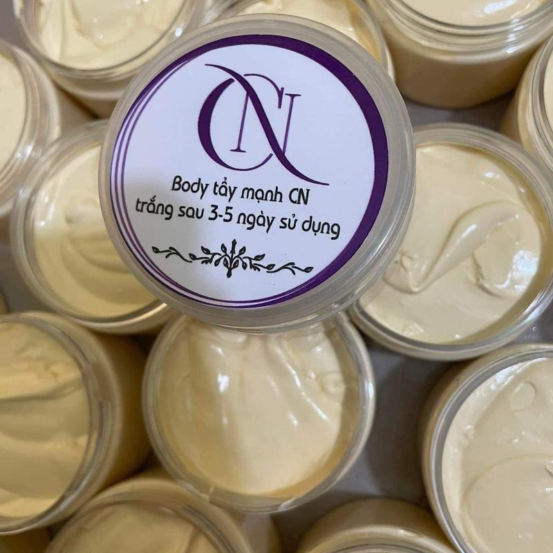 Body tẩy mạnh 3 hủ được giá sĩ tặng 1 sét tắm trắng