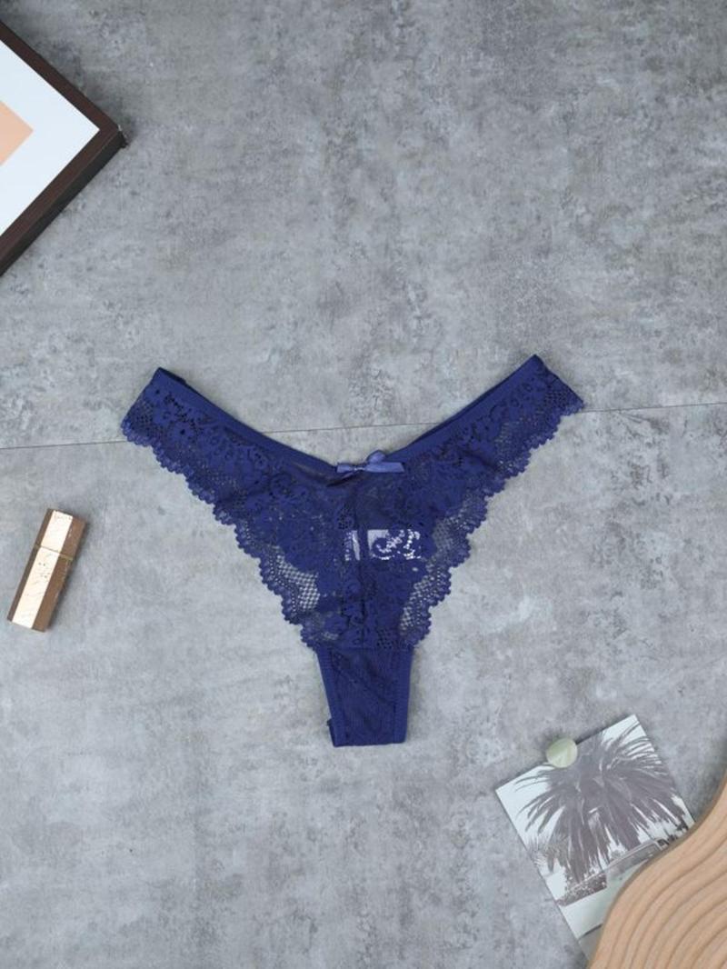 Product Introduction of Women's Contrast Lace Thong, Intimate products, Soft Comfy Breathable Panty for Daily Wear, Women's Underwear for All Seasons 5
