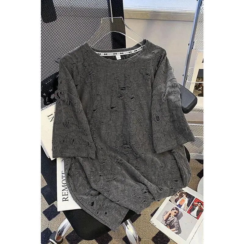 Áo Thun Nữ Cỡ Lớn, Vai Thông Thường, Thiết Kế Làm Cũ Khoét Lỗ ngắn Tay, Chất Liệu Polyester, Thích Hợp Cho Mùa Hè, Hàng Mới Về Năm 2025, Phong Cách Độc Đáo Cỡ Lớn 100kg, Hàng Đầu