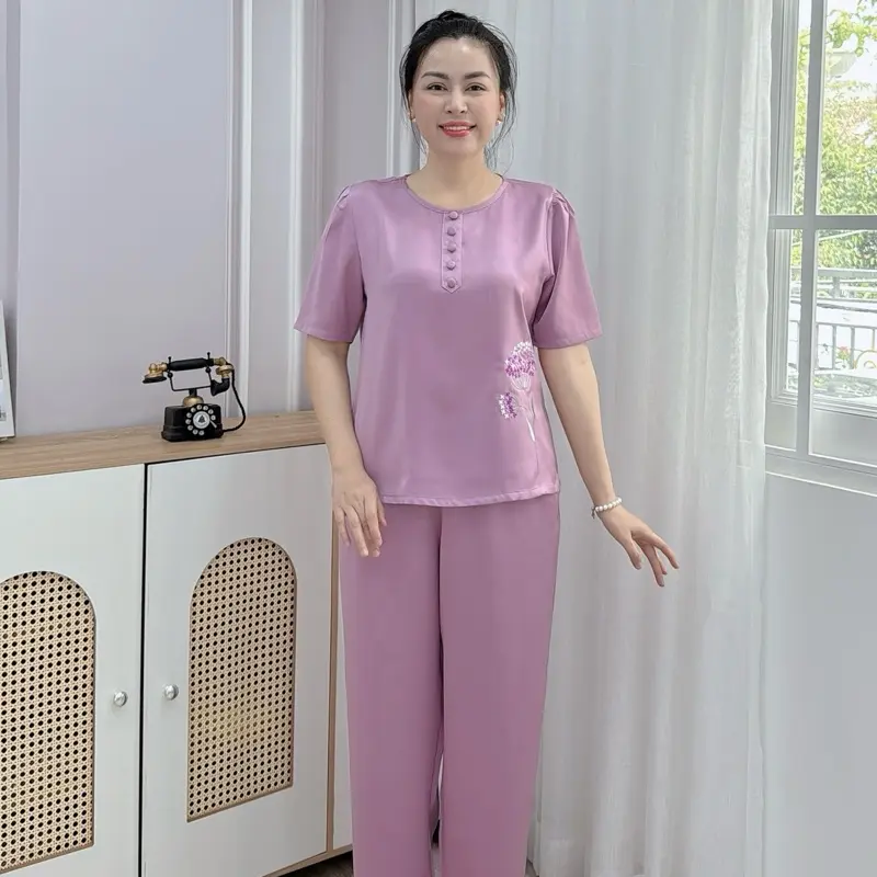 Y20 Bộ Đồ  Trung Niên Lụa Ngọc Trai Cao Cấp Hoạ Tiết Thêu Chất  Mềm Nhẹ, Mượt Sang, Màu Sắc Tôn Da, Đủ Size 45-80kg Thun 3