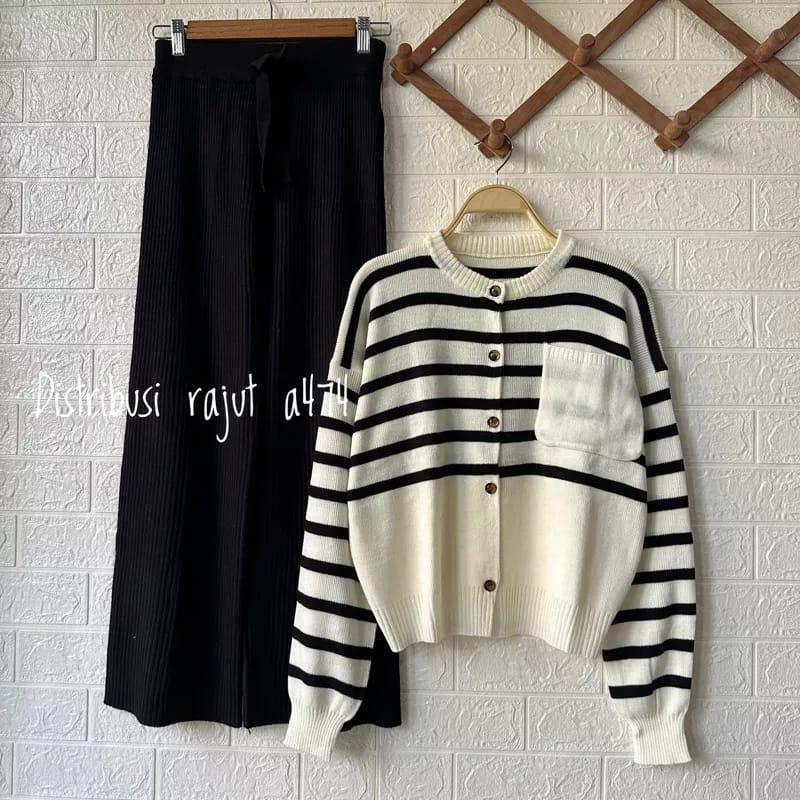 Product Introduction of ONESET CARDY RAJUT BANA SAKU SETELAN CELANA KULOT RAJUT WANITA Baju Tangan 2