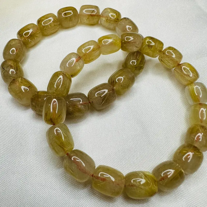 Vòng tay vàng mang lại vẻ đẹo và sang trọng 4