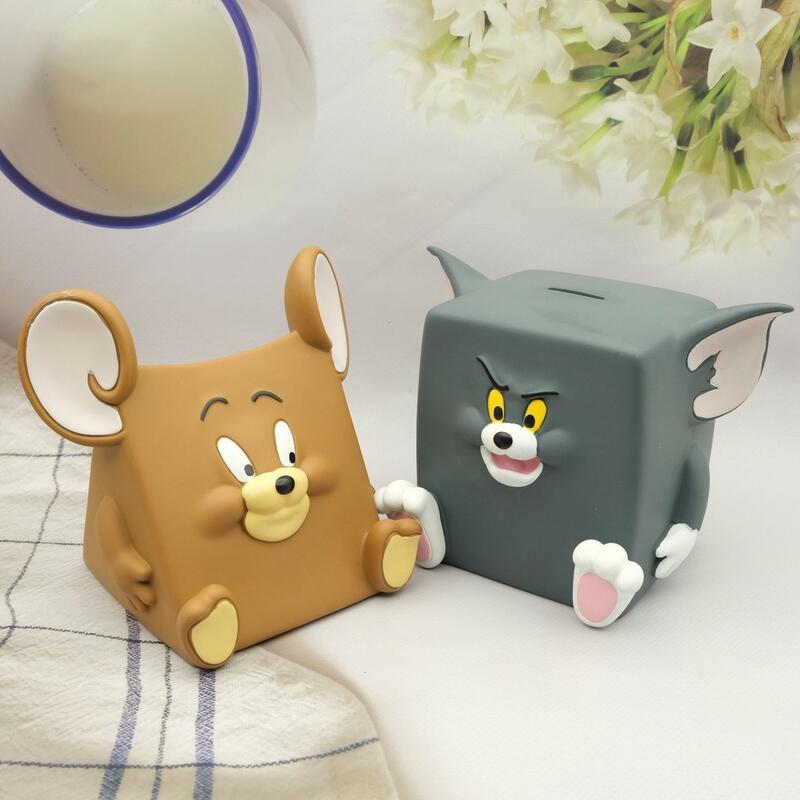 Piggy Bank, Reka Bentuk Kartun Kreatif, Menampilkan Tom, Kucing dan Tetikus, Comel untuk Kanak-kanak, Sesuai untuk Kanak-kanak Lelaki dan Perempuan, Anti-jatuh, Diperbuat daripada Vinil, Hebat sebagai Hadiah, cheng71my2.my11.20 1