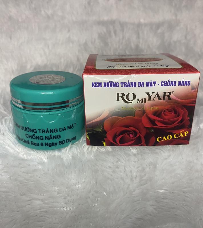 Kem Dưỡng Da Mặt-Chống Nắng Spf 45+ Romiyar  15G 2