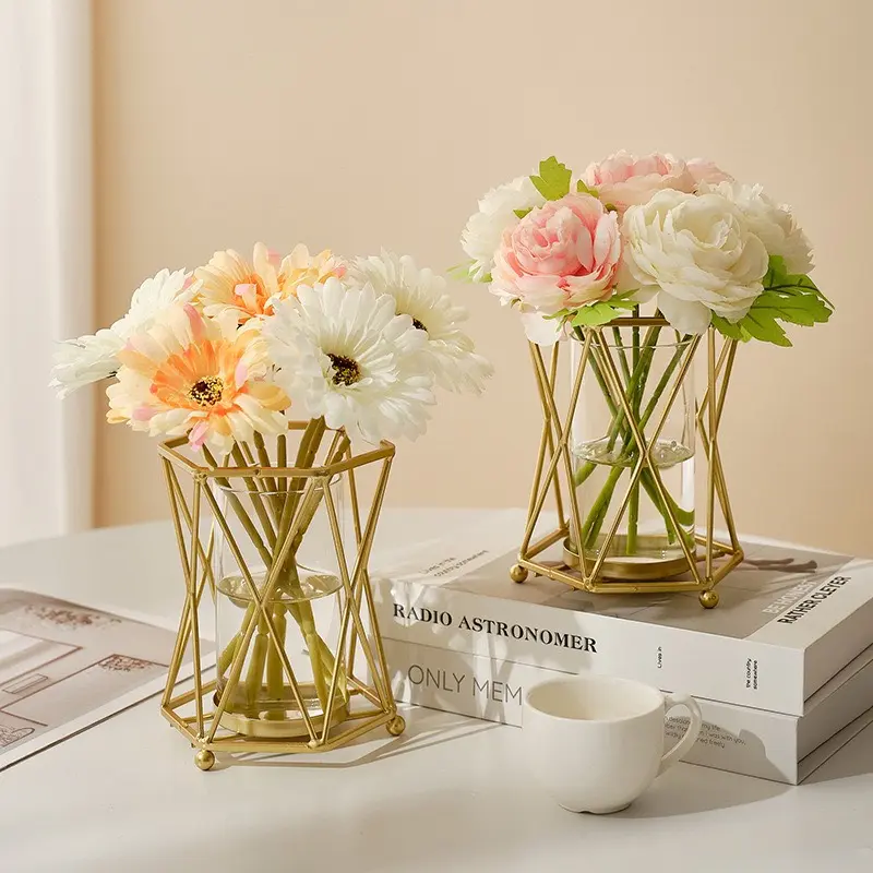 Lọ hoa thuỷ tinh khung kim loại mạ vàng trang trí phòng khách, lọ hoa trang trí, bình hoa thuỷ tinh decor