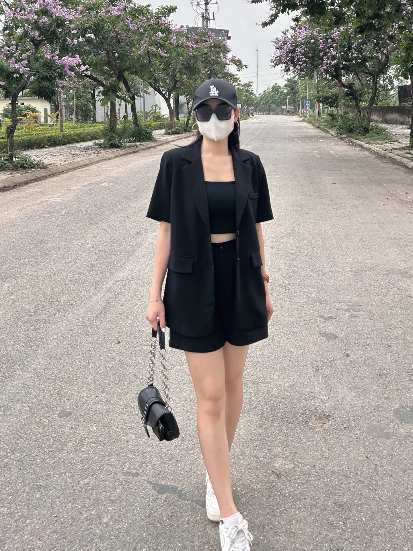 Set đồ nữ gồm áo khoác blazer nữ 1 lớp tay ngắn kèm quần short cạp cao hàng thiết kế