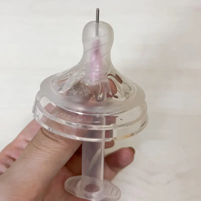 Dập Lỗ Núm Ti, Dụng Cụ Đục Lỗ Núm Ti Bình Sữa 0
