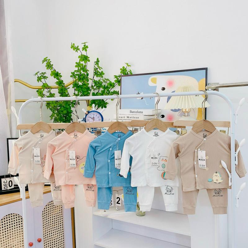 Bộ sơ sinh dài tay tăm lạnh MAZAKIDS NỀN MÀU khuy chéo quần đáp đũng cạp cao mềm mại co giãn tốt cho bé từ 3-8.5kg dài tay Mazakid