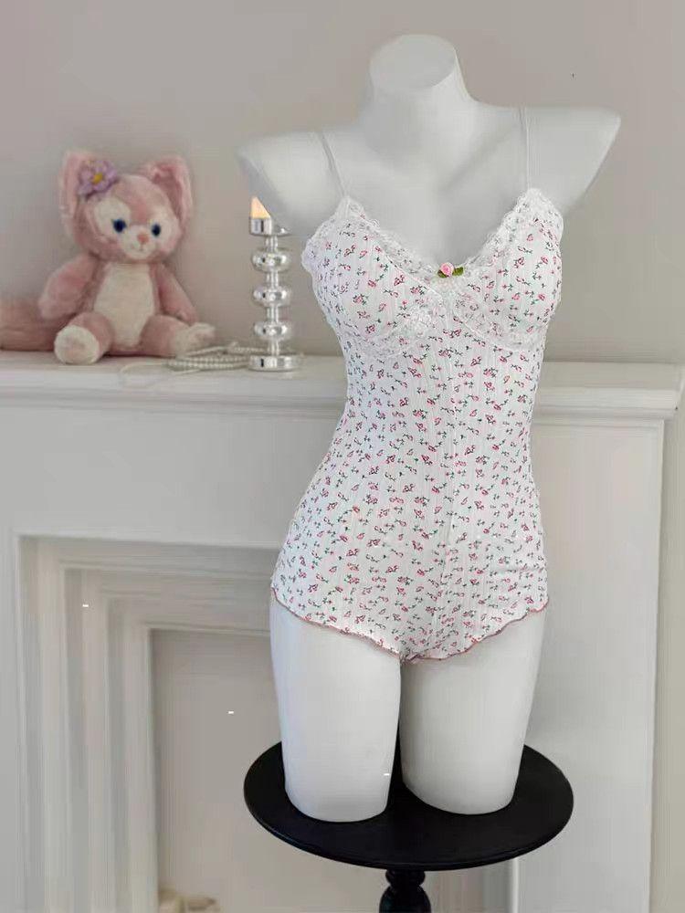 Product Introduction of Sexy Pajamas French Style Sexy Pure Desire Lace V-neck Slim Fit Floral Fresh Waist-cinching Strap Jumpsuit 3