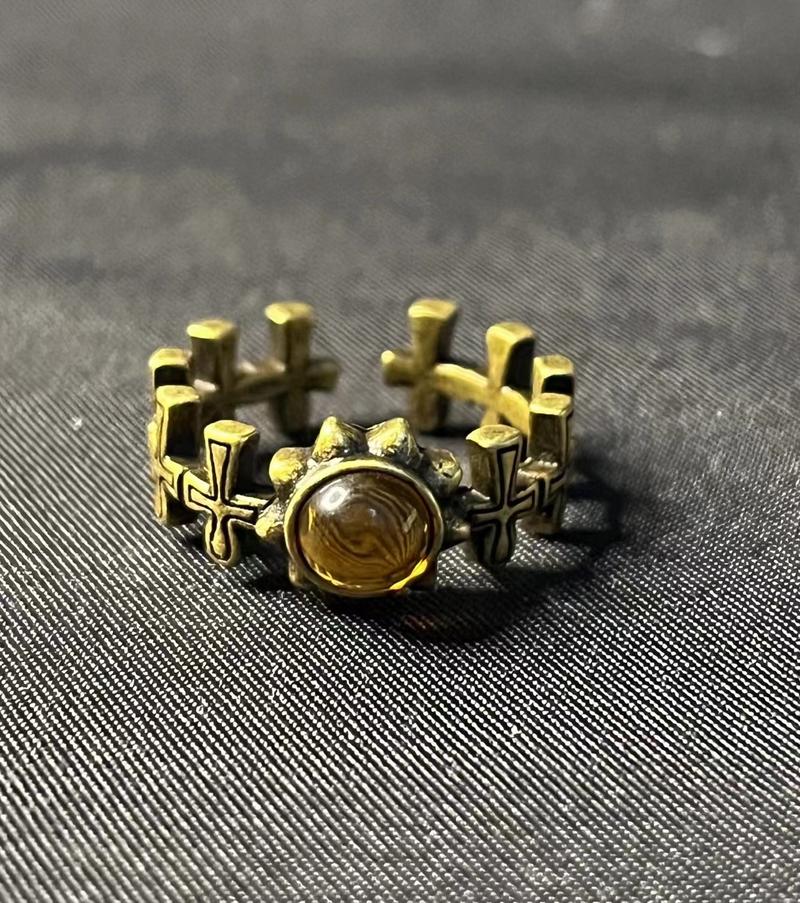 Product Introduction of New Retro Black Gold Amber Dragon Ring Gilding Cross Apollo National Fashion Couple Couple Rings Embossed Men's Distressed 3