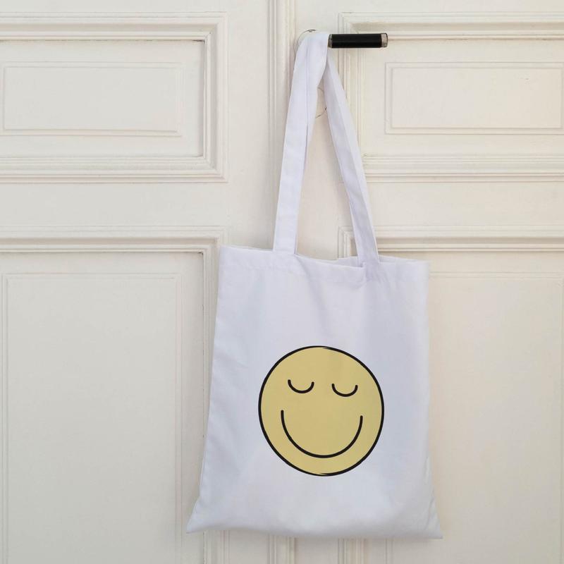 SMILEY CANVAS BAG / TOTEBAG CUSTOM / Bahan Baby Kanvas 0