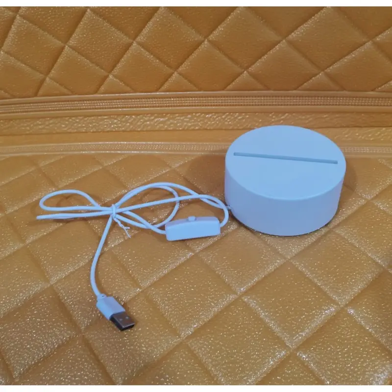 lampu hias /lampu tidur LED acrylic/aklirik/motif lucu imut Kuning Kotak Usb 4