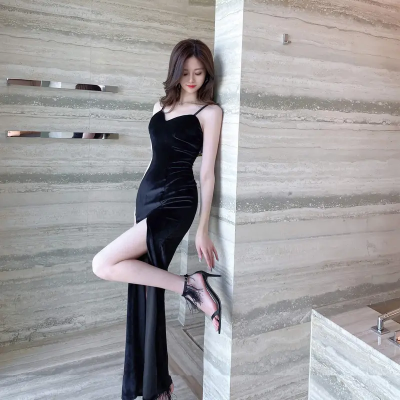 GAUN SEKSI/GAUN BAHAN BELUDRU 1