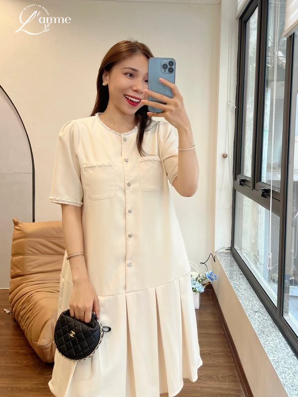Váy bầu đầm bầu GRACE Dress phối cổ sen, đính ngọc, phối đuôi cá xếp ly, kiểu dáng suông, basic thiết kế Lamme BE HAPPY . BE MOMMY