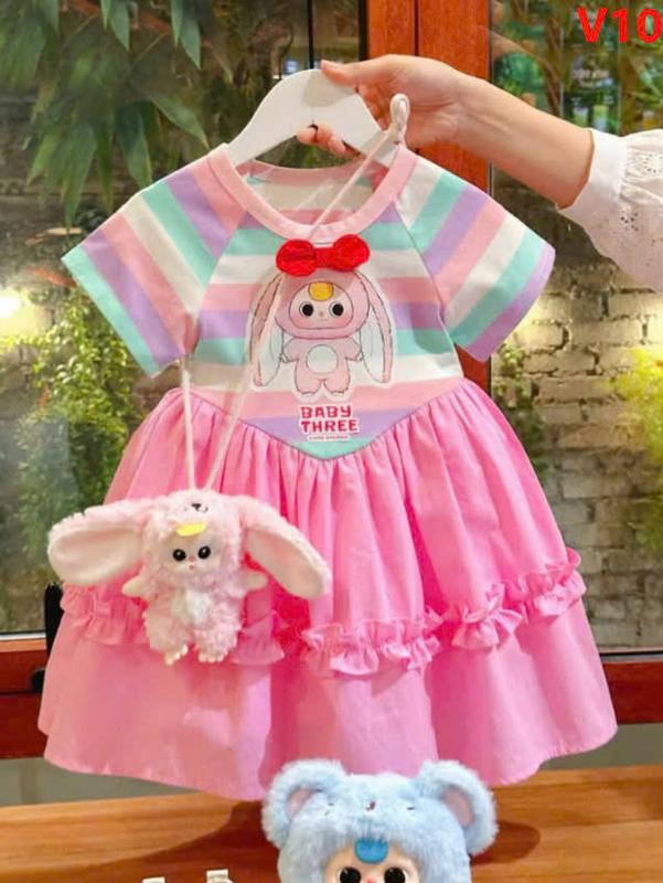 10- 30 kg Váy bé gái hoạ tiết baby three hot hít tay bào. 2màu tím hồng, đầm cho bé gái dáng xuông váy nhung 0
