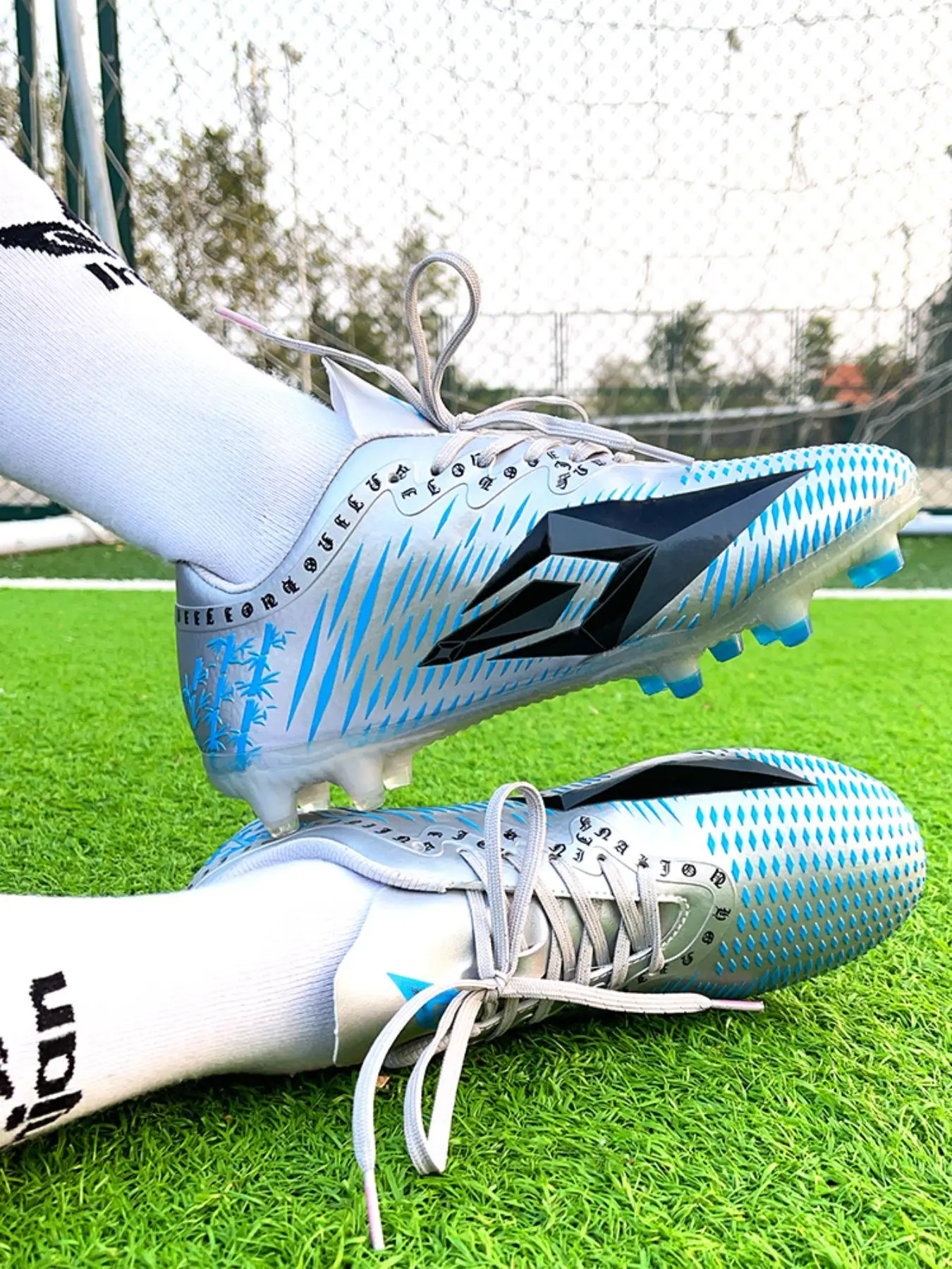 Unisex's Geometric Pattern Lace Up Soccer Shoes, Breathable Comfortable Football Shoes, Anti-slip Football Shoes for Training & Practice