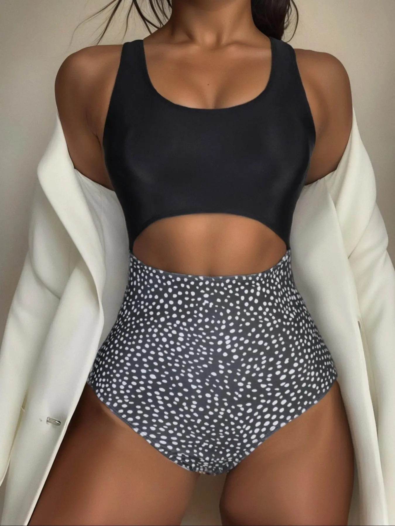 Women's Polka Dot Print Cut Out Scoop Neck One-piece Swimsuit, Casual Sleeveless Swimwear for Beach Holiday Vacation, Ladies Swimsuit for All Seasons