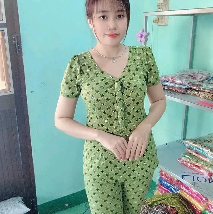 Đồ bộ thun may sẵn quần dài ống ôm,cổ tròn có nơ cột 4