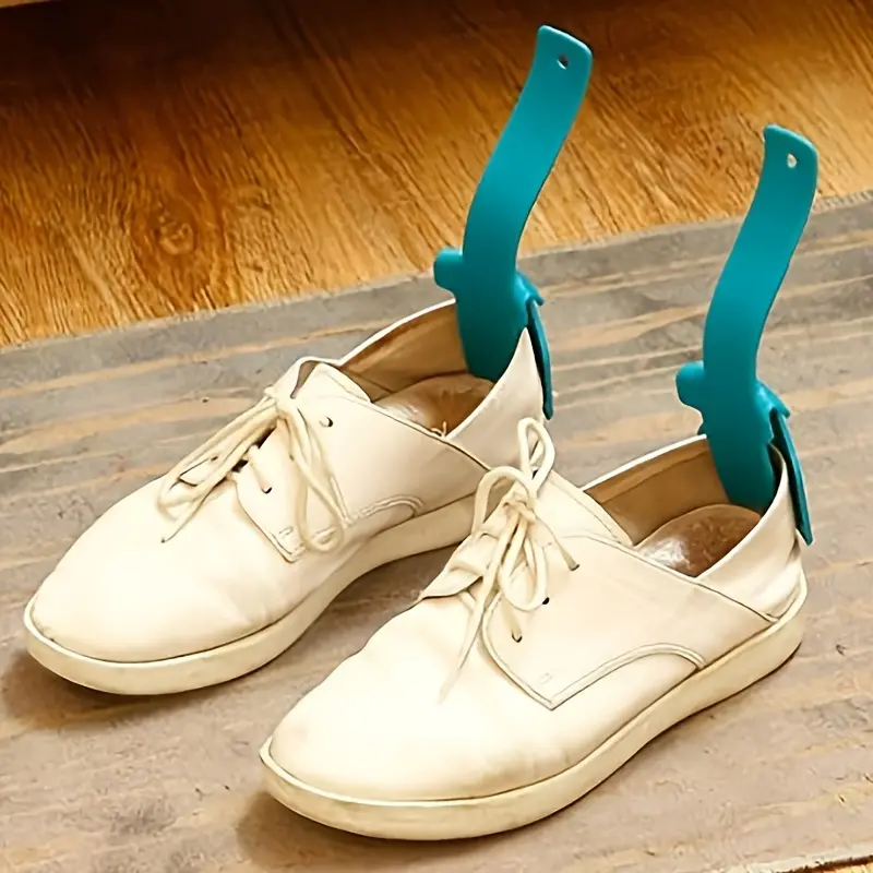 1/2 Portable Shoe Helper - Short Handle Shoe Horn - Shoe Lifting Helper, Easy to Wear and Take Off, Suitable for Men and Women Plastic Shoe Horn Footwear Comfort 2