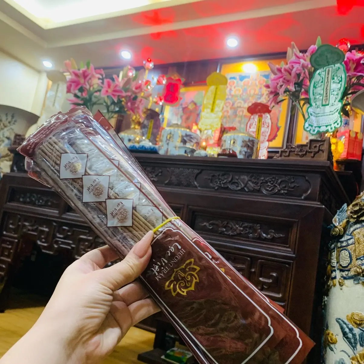 Hương trầm lạc việt 100% nguyên chất từ tinh dầu trầm hương