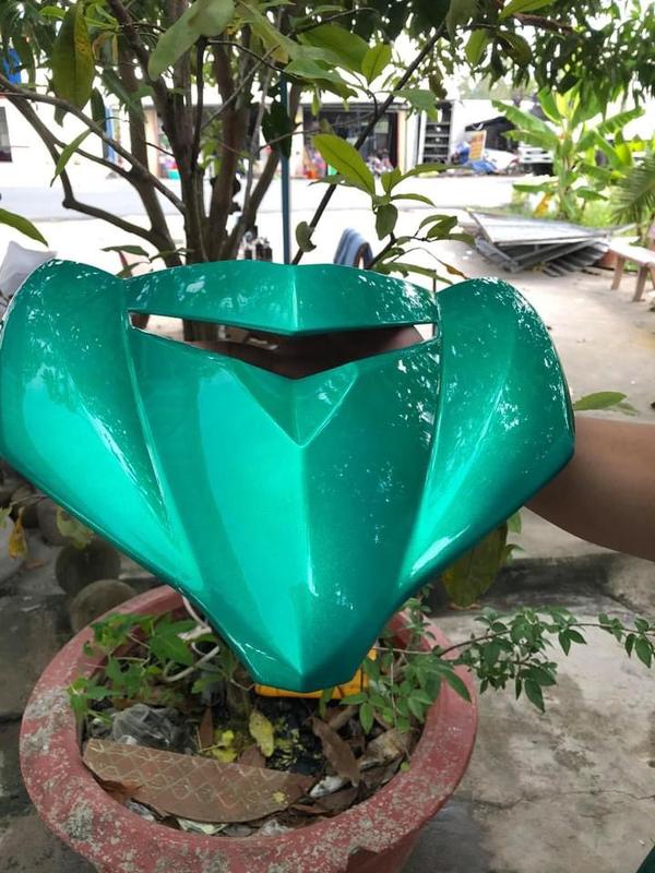 Combo sơn xịt màu xanh lục bảo Y017 samurai gồm 4 chai (UCY113-1701-y017-128)